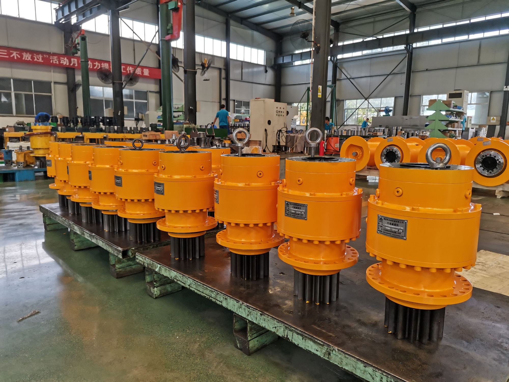 6310吨随车起重机用回转减速机