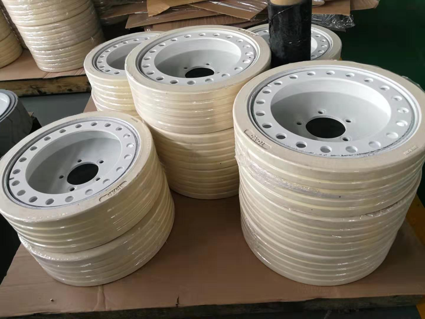 scissorliftwheelgeniewheel